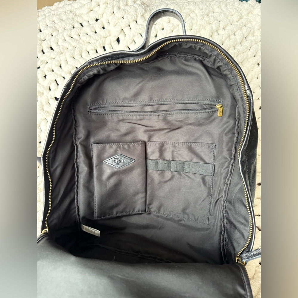 Fossil Sherri Leather Backpack. EUC!! - Picture 7 of 15